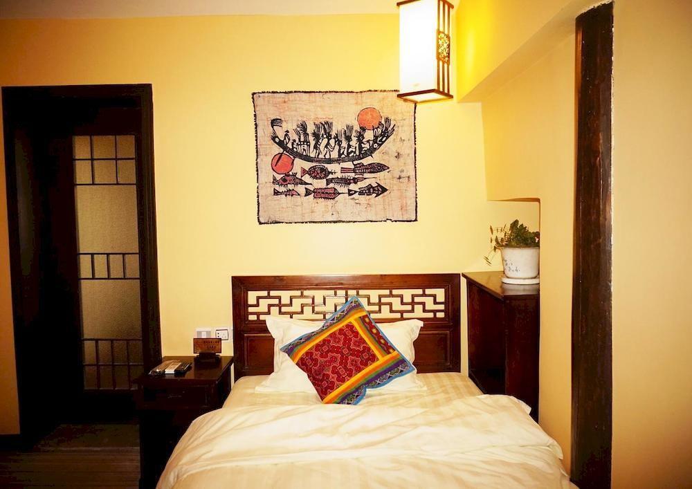 Lijiang Wangjia Courtyard Inn מראה חיצוני תמונה