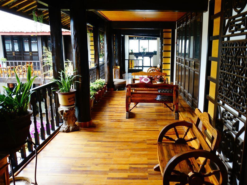 Lijiang Wangjia Courtyard Inn מראה חיצוני תמונה