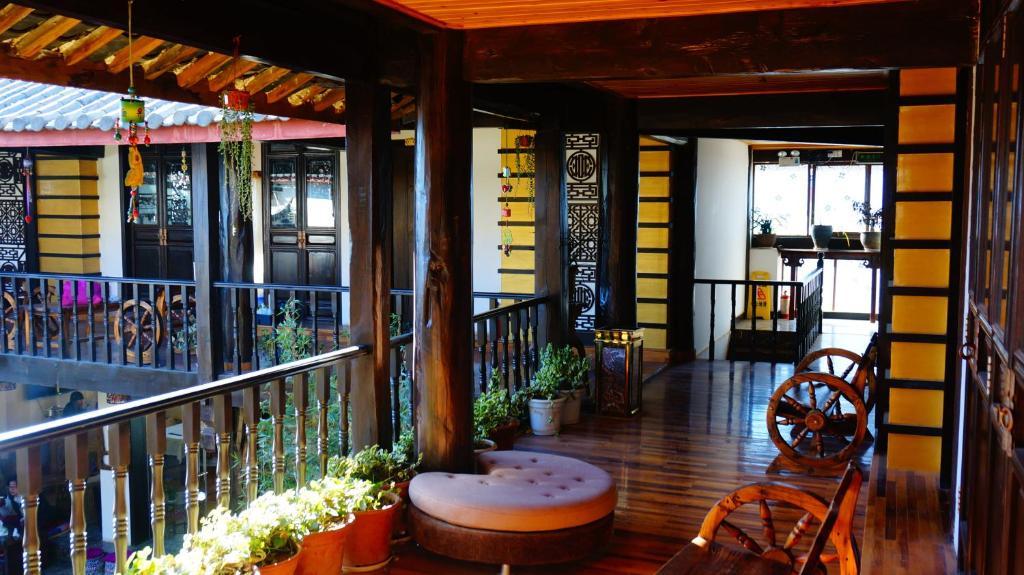 Lijiang Wangjia Courtyard Inn מראה חיצוני תמונה