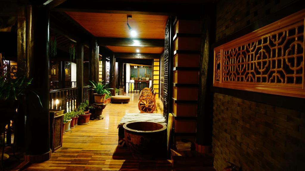 Lijiang Wangjia Courtyard Inn מראה חיצוני תמונה